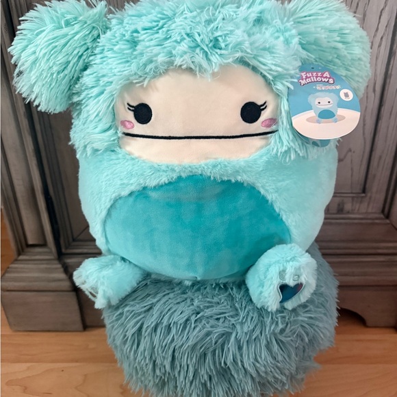 “RARE” SQUISHMALLOW NAMED JOELLE 12”! FUZZAMALLOW.